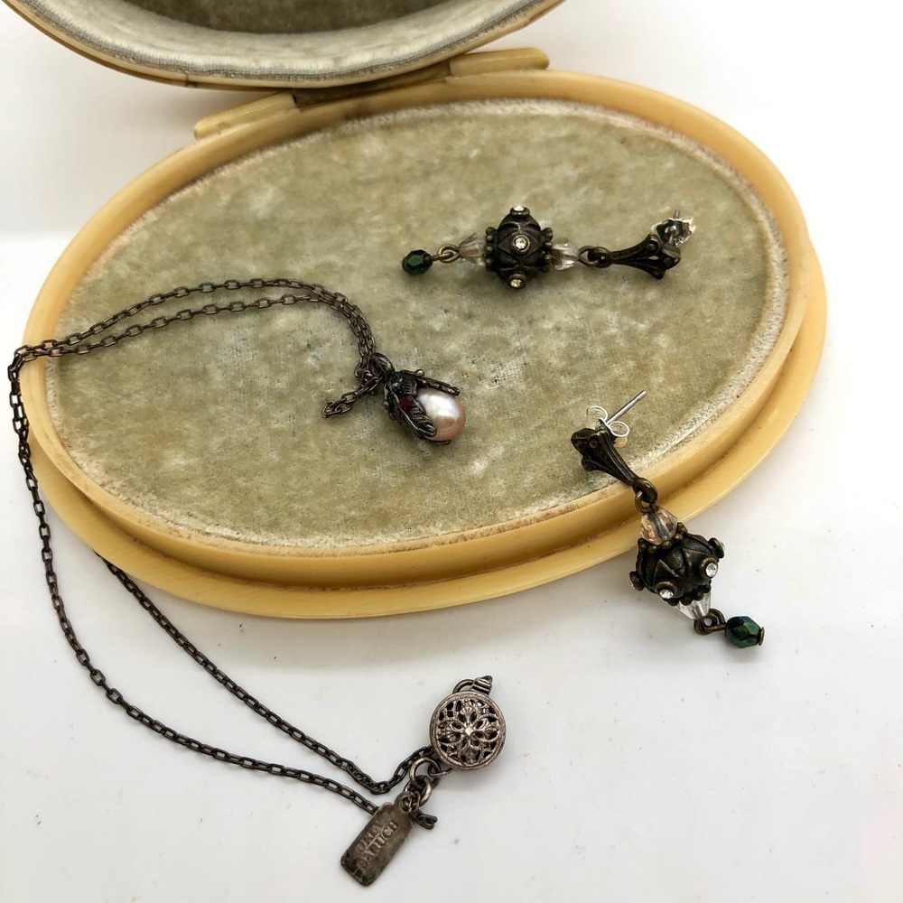 Vintage ORLY BARUCH Pearl Necklace & Rhinestone Earrings